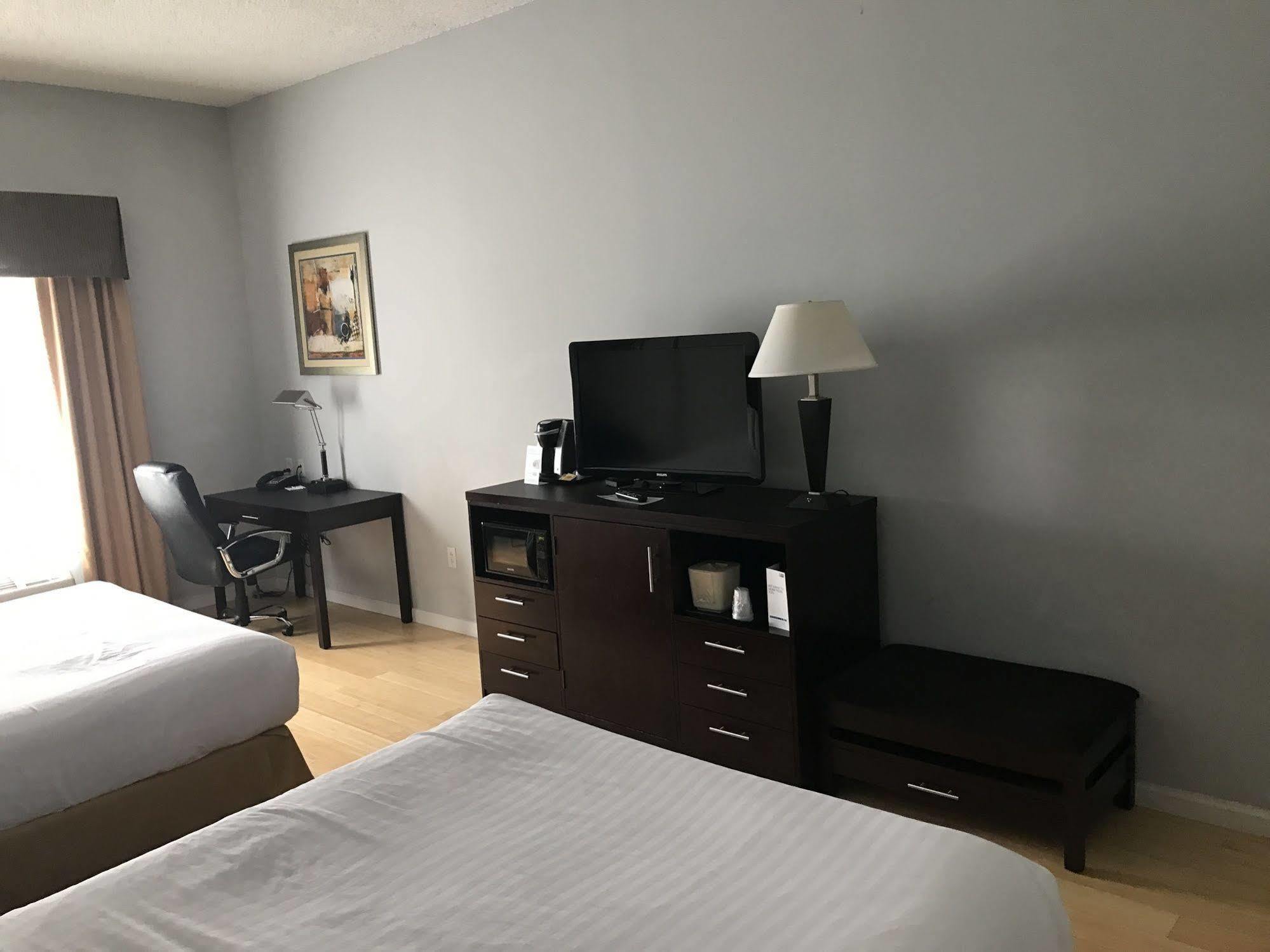 Holiday Inn Express - Bentleyville Eksteriør bilde